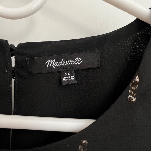 Madewell | Metallic Jacquard Puff-Sleeve Top - Picture 3 of 8